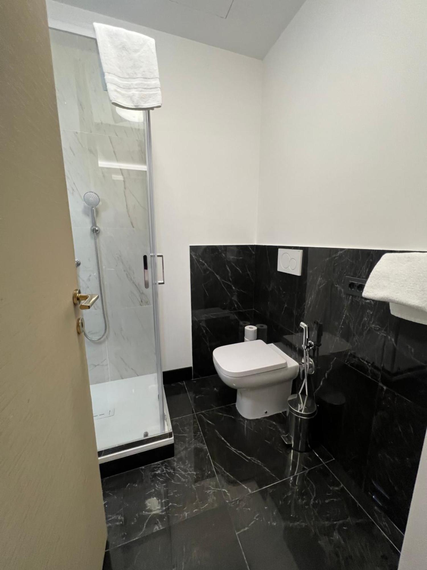 Bq House Colosseo Luxury Rooms Rom Eksteriør billede